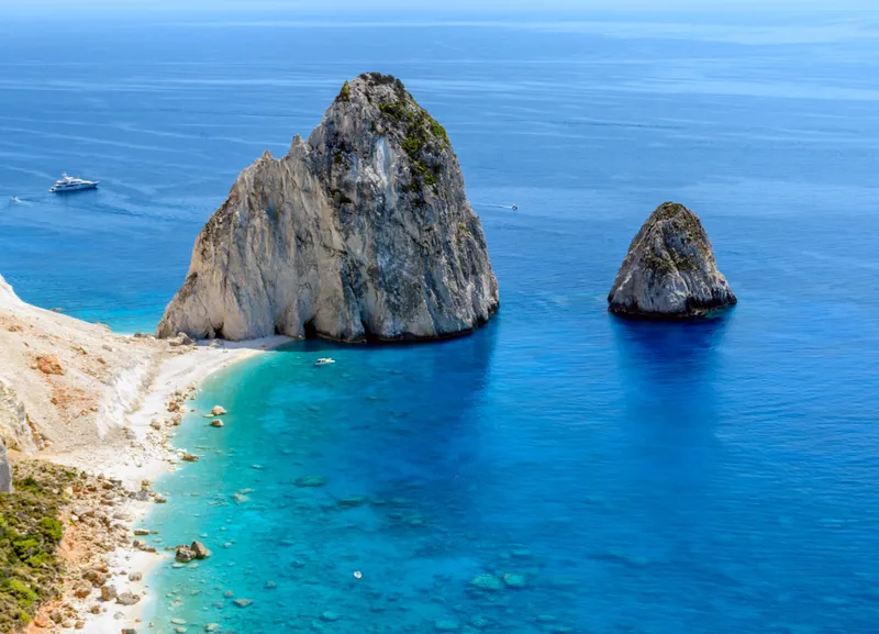 Zakynthos West Coast Boat Tour with Shipwreck Beach, Mizithres & Turtle Spotting