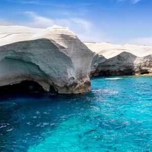 Milos Semi-Private Boat Tour – Kleftiko, Sarakiniko & Poliegos