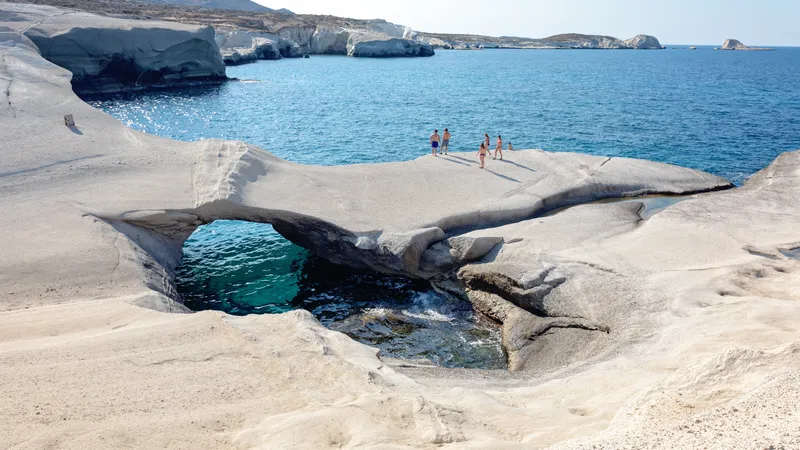Milos Semi-Private Boat Tour – Kleftiko, Sarakiniko & Poliegos