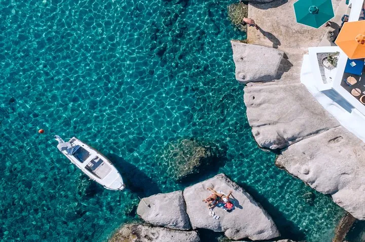 Milos Semi-Private Boat Tour – Kleftiko, Sarakiniko & Poliegos